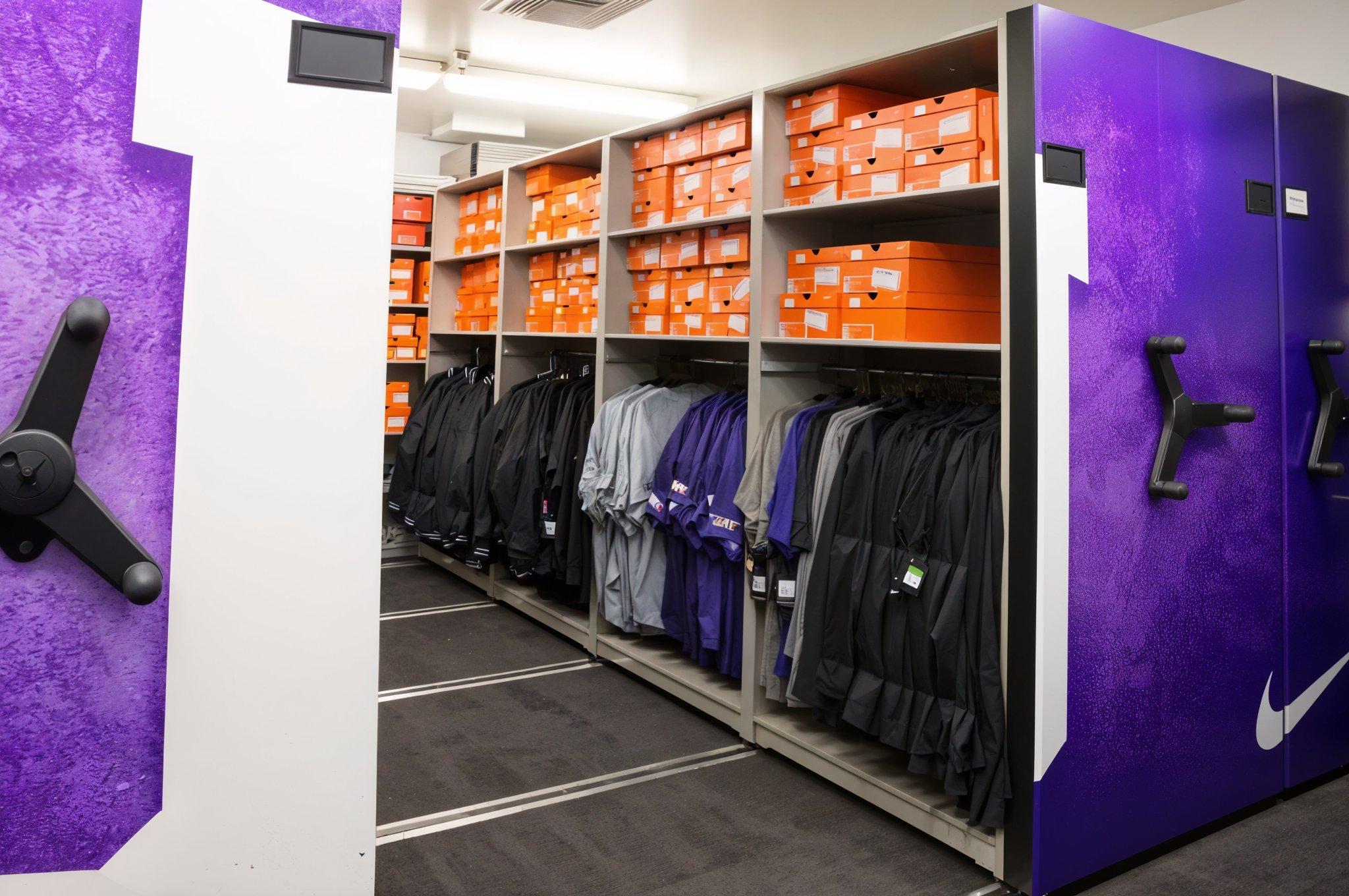 Andarloyfa: Smart Storage for Sports Facilities